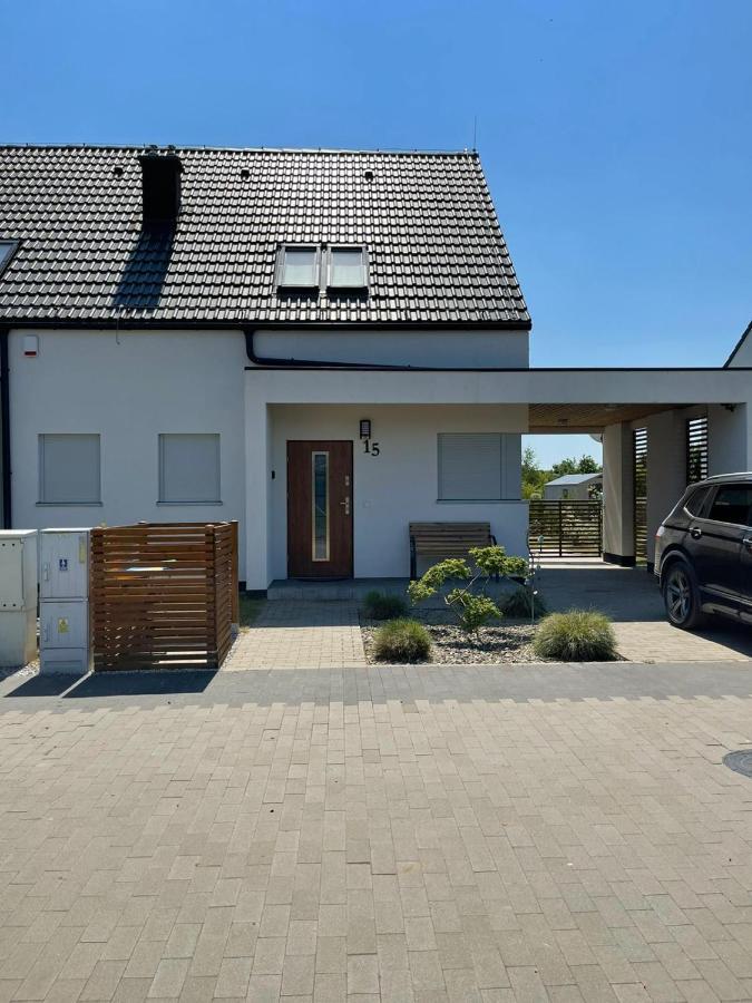 Haus Nathalie Villa Trzęsacz Eksteriør billede